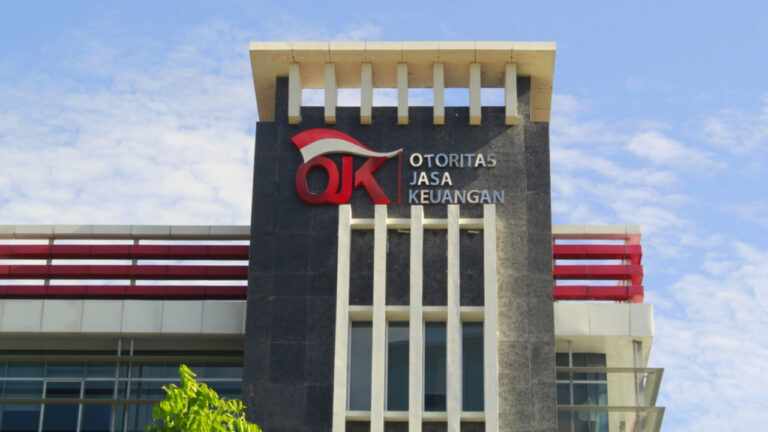 Ekonomi RI Lesu, OJK Soroti Kinerja Kredit yang Melempem