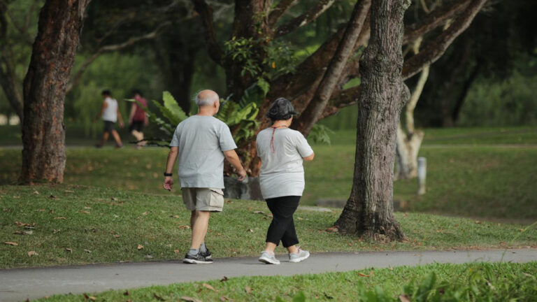 Metode 'Japanese Walking', Jalan Kaki 30 Menit dengan Segudang Manfaat Kesehatan