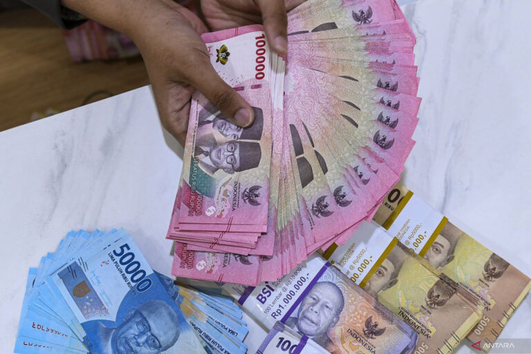 Rupiah Menguat di Tengah Melemahnya Dolar AS