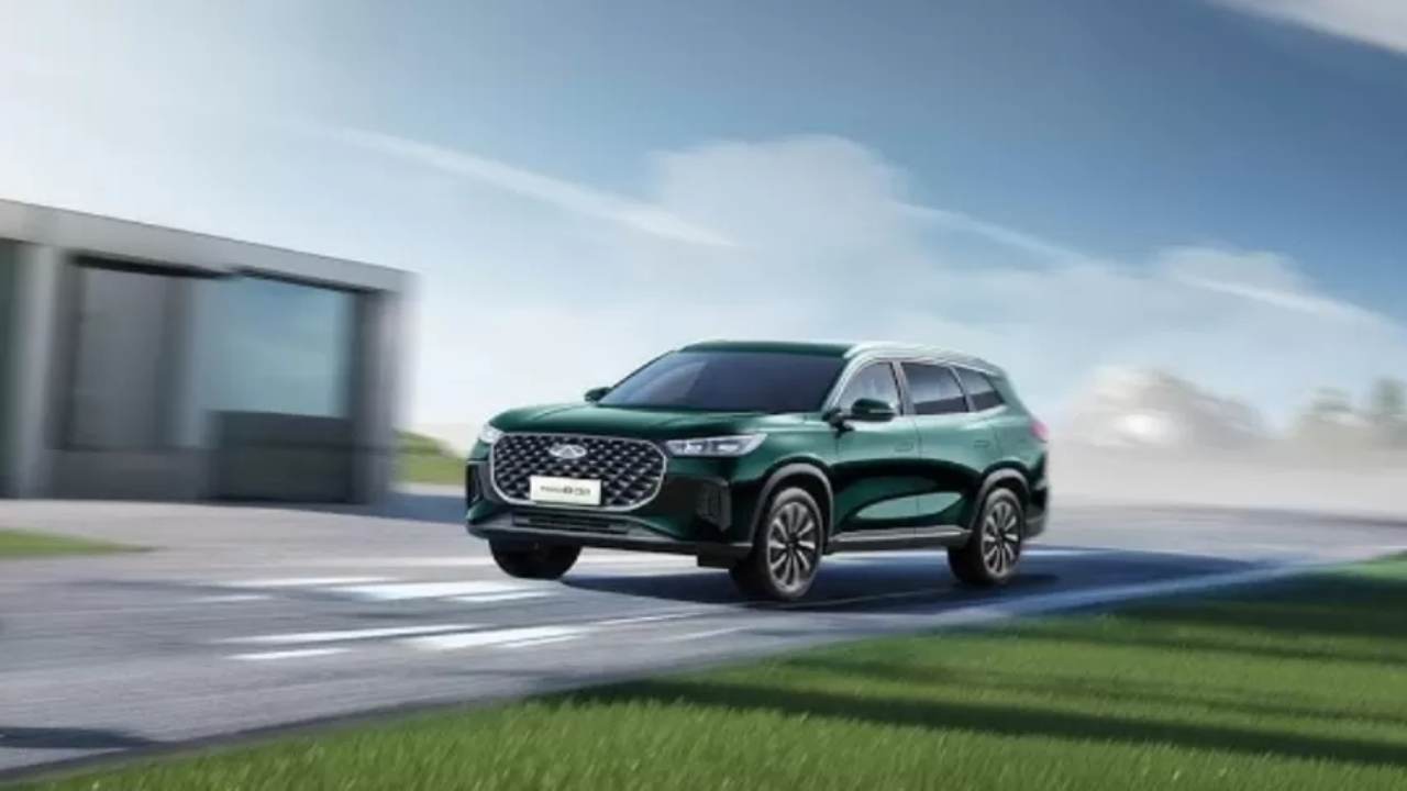 Dua Varian Tiggo 8 CSH Meluncur di GJAW 2025, Pilihannya Kini Lebih Luas untuk Konsumen Indonesia