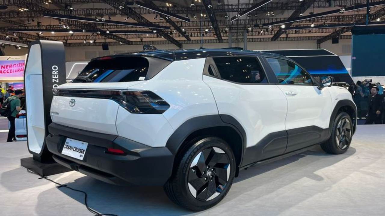 Urban Cruiser EV vs Kona Electric: Dua Gaya, Dua Karakter di Arena SUV Listrik