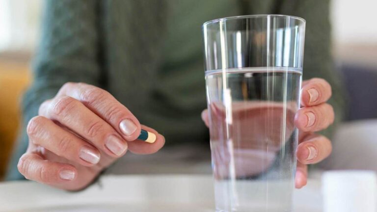 Mengatur Minum Obat 3 Kali Sehari Saat Puasa? Ini Panduan Aman dan Tepat