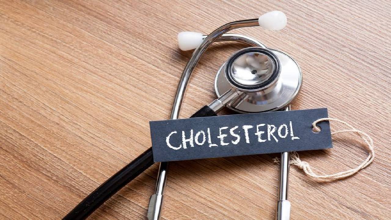 Benarkah Banyak Minum Air Putih Bisa Menurunkan Kolesterol? Ini Penjelasan Ahli yang Perlu Diketahui