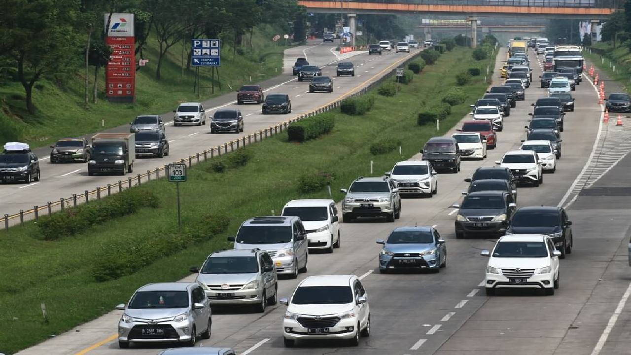 Melaju 100 Kpj di Lajur Kanan Tol Tetap Bisa Salah, Ini Kesalahan yang Masih Sering Dilakukan Pengemudi